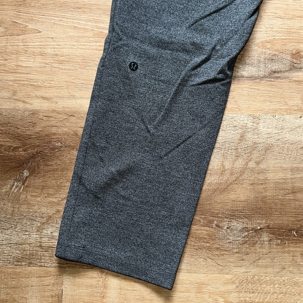 Lululemon Women’s Pant - Picture 5 of 6